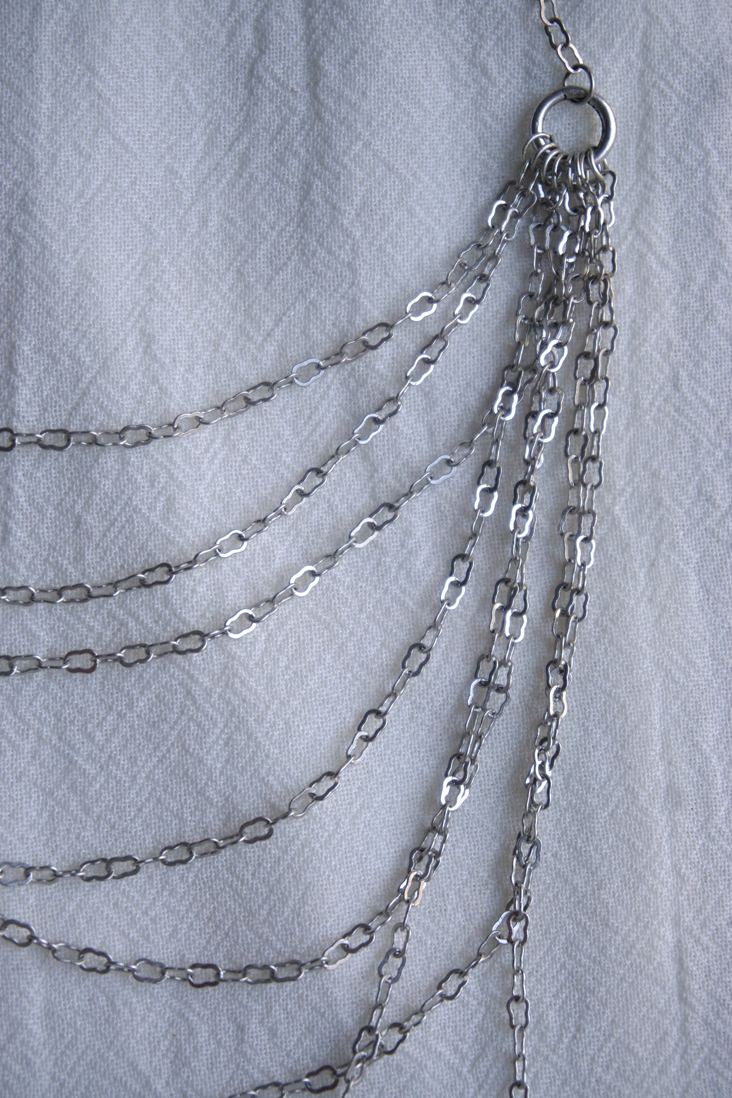 COLLAR CADENAS MULTIPOSICION