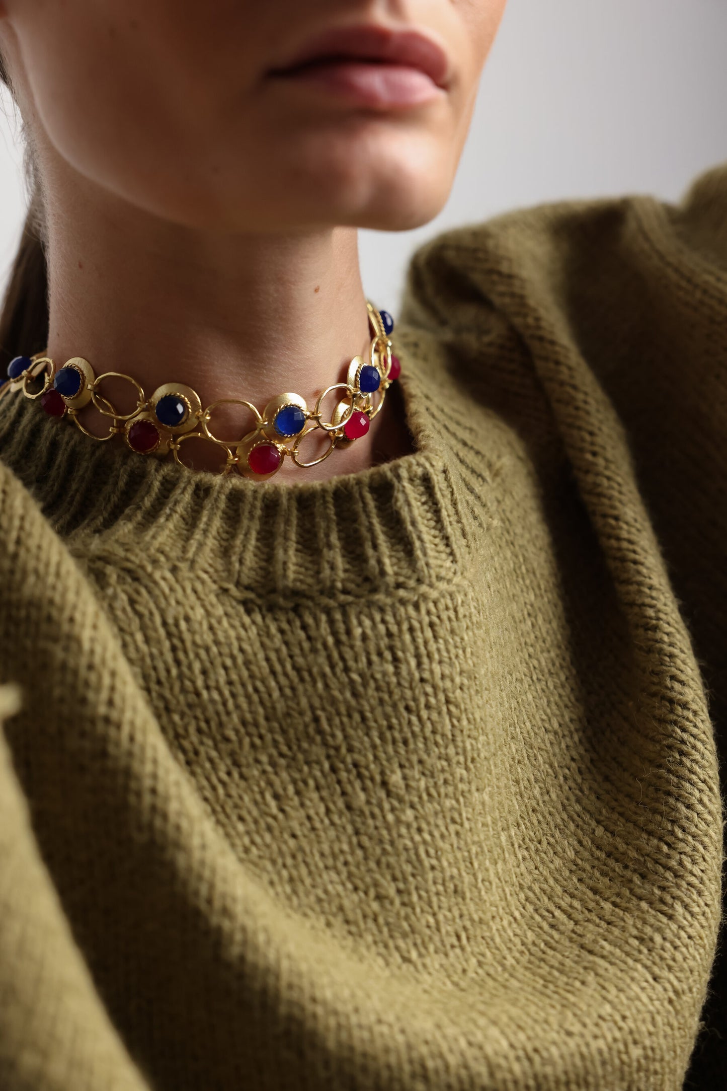 CHOKER APLIQUES AZUL I The New Gallery