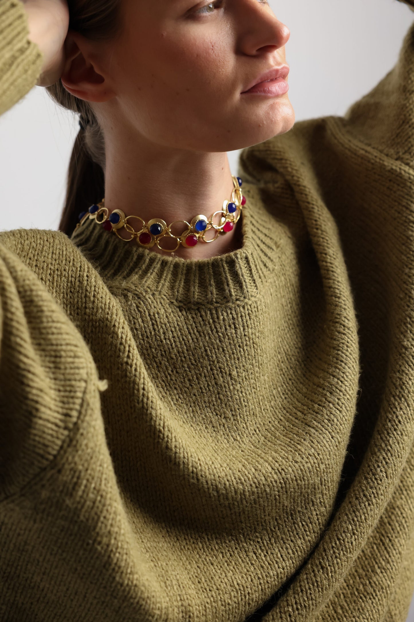 CHOKER APLIQUES GRANATE I The New Gallery