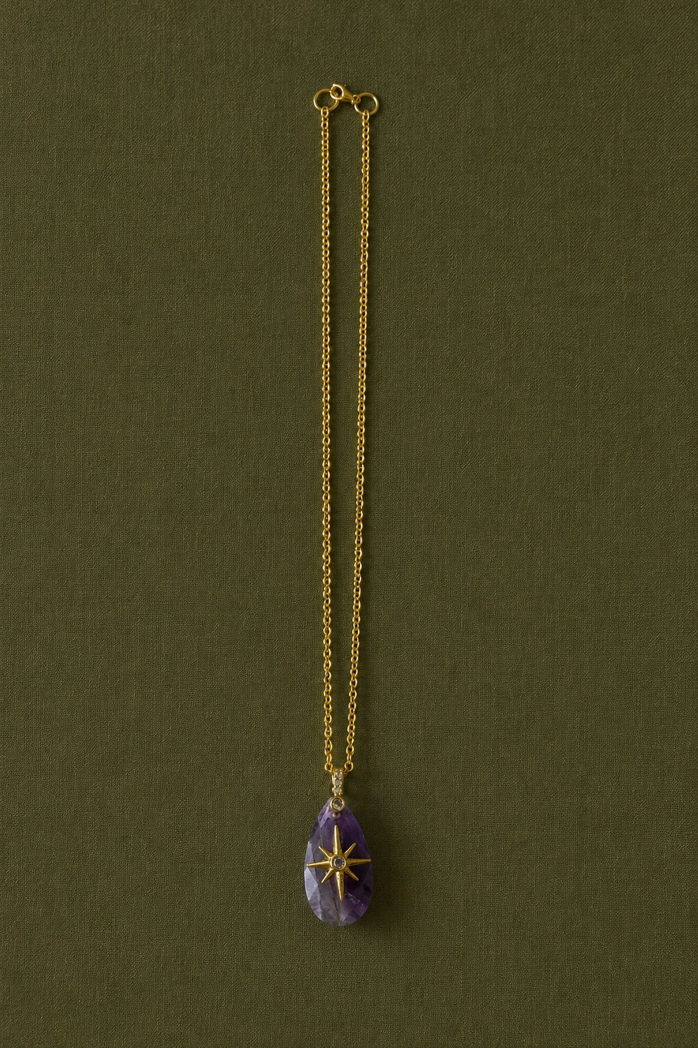 Collar Corto Estrella Morado