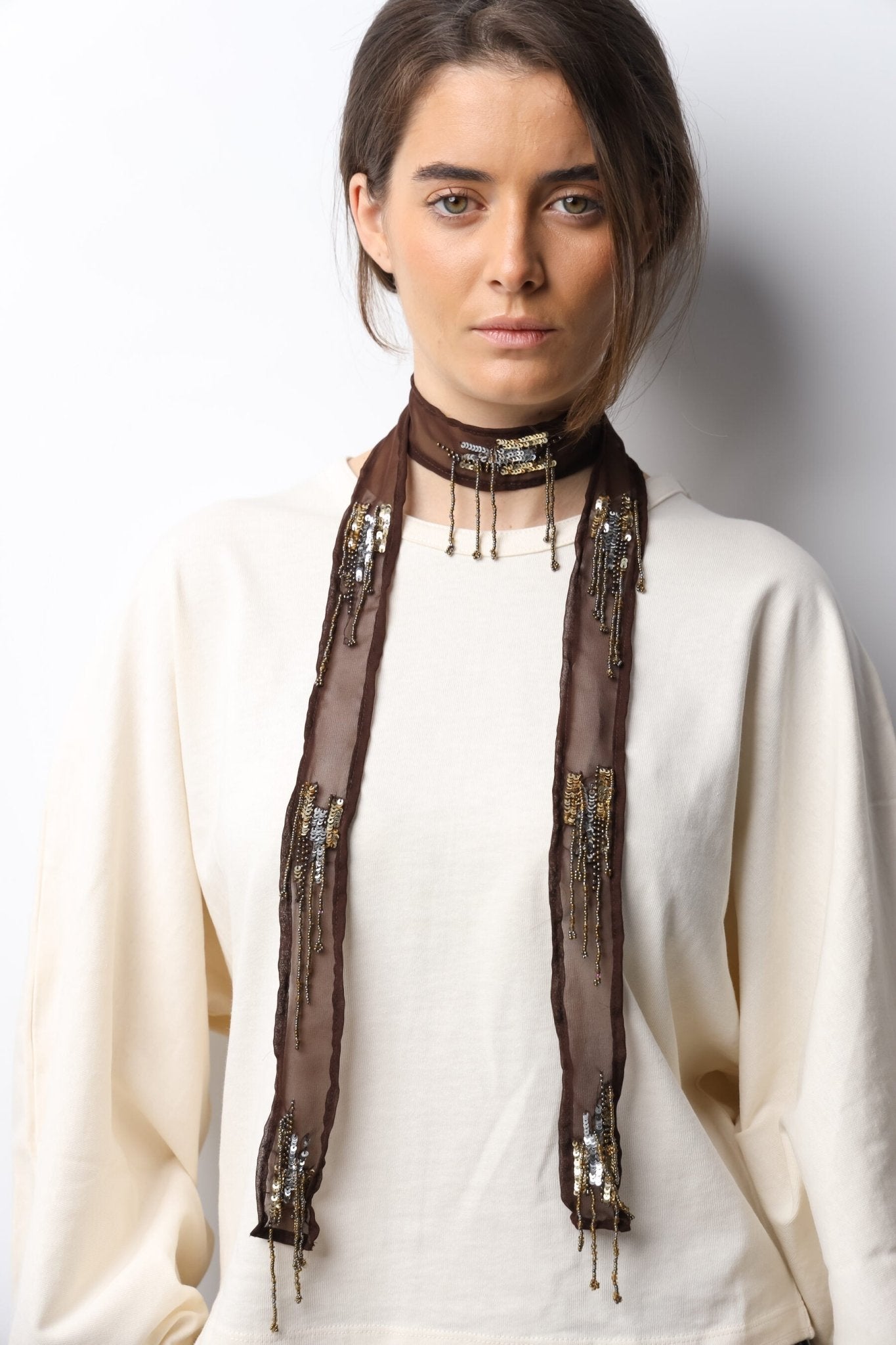 Collar Organza Flecos Marron - Bybel - brand