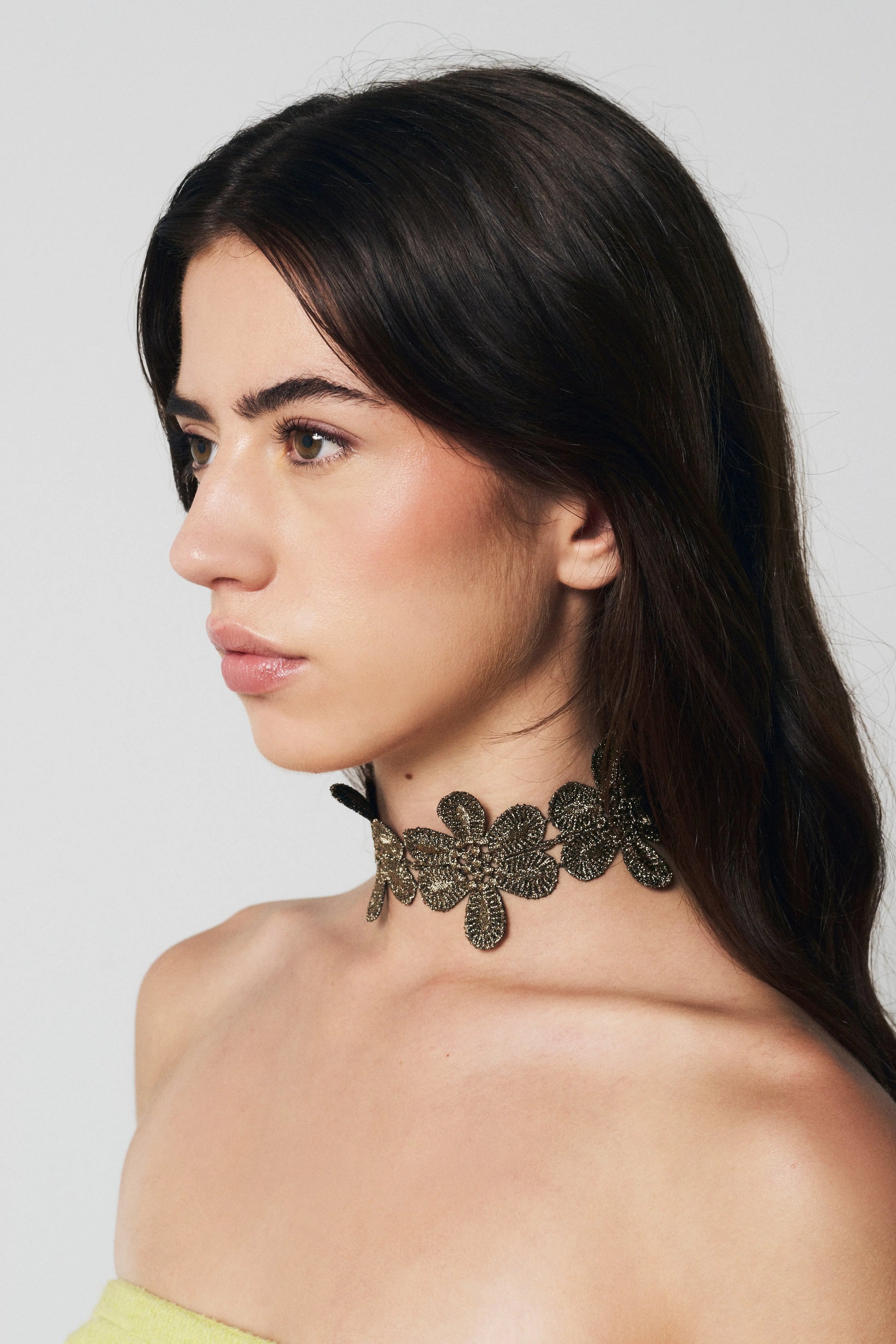 CHOCKER I Margas Bronce Bybel-brand