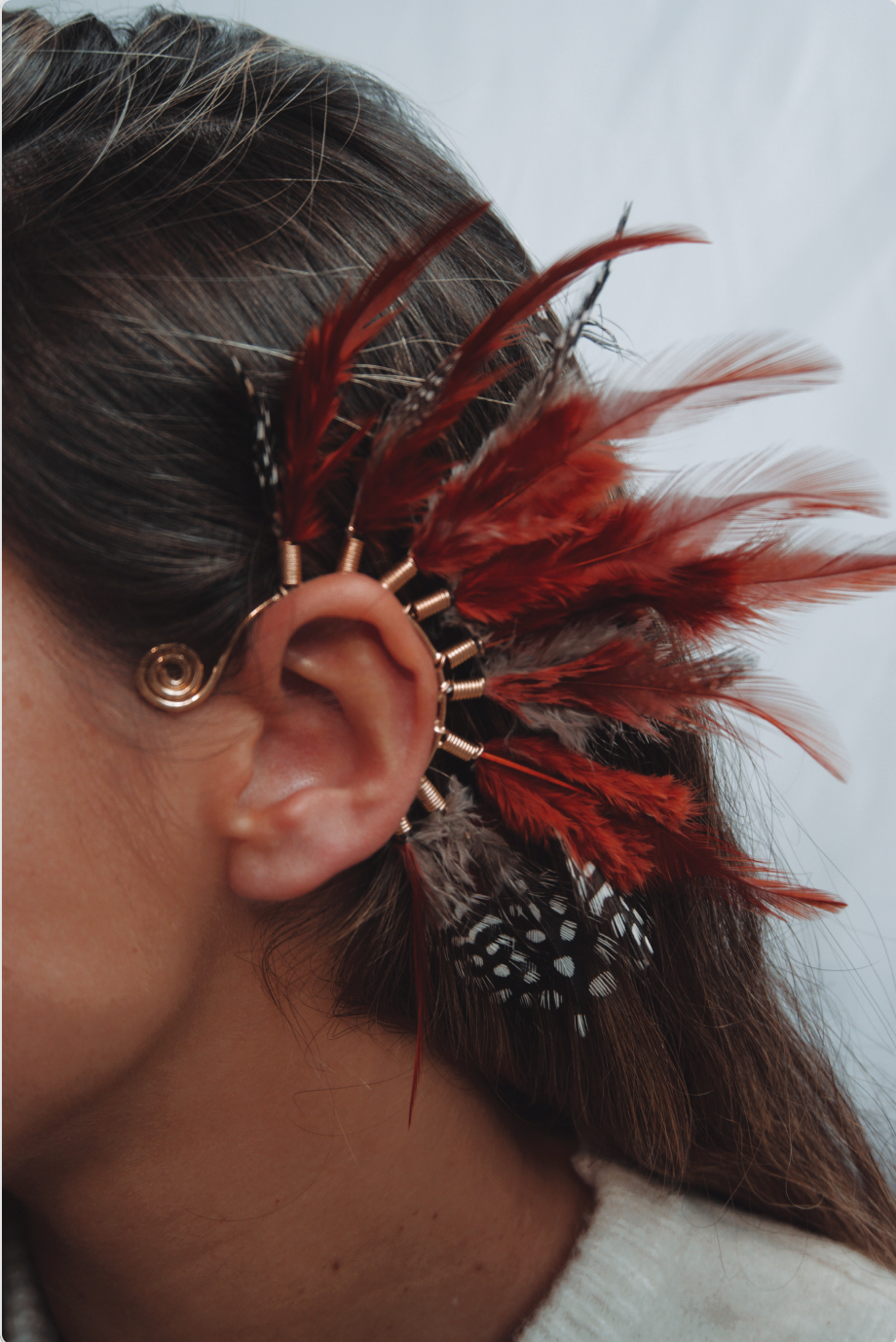 EARCUFF PLUMAS Bybel-brand