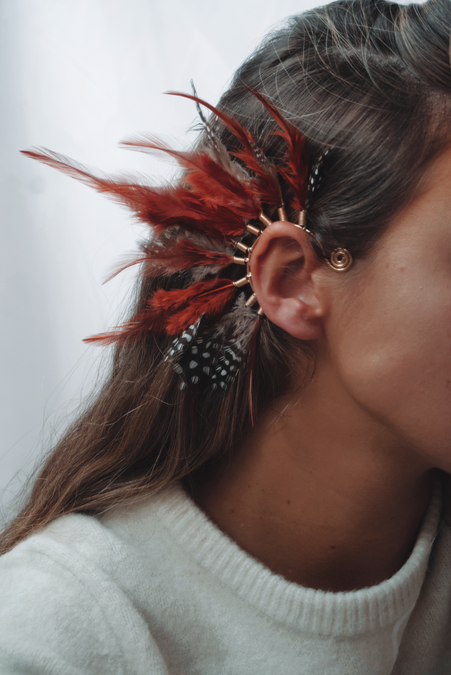 EARCUFF PLUMAS Bybel-brand