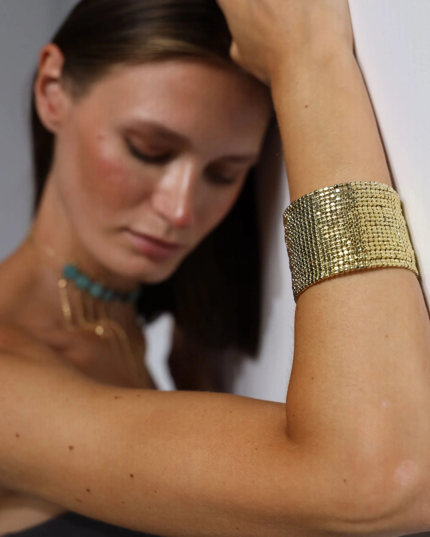 PULSERA ABALORIOS ORO Bybel-brand