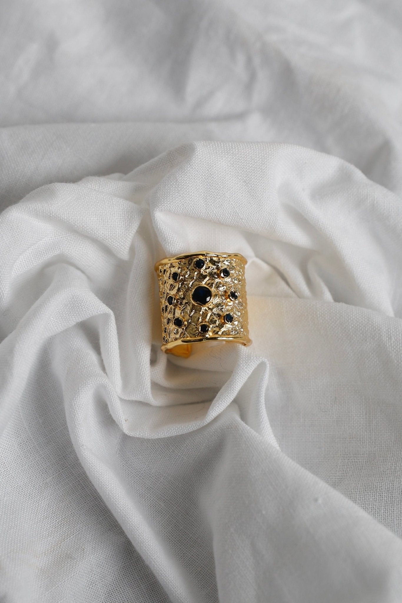 ANILLO SOL MOTAS NEGRO - Bybel - brand