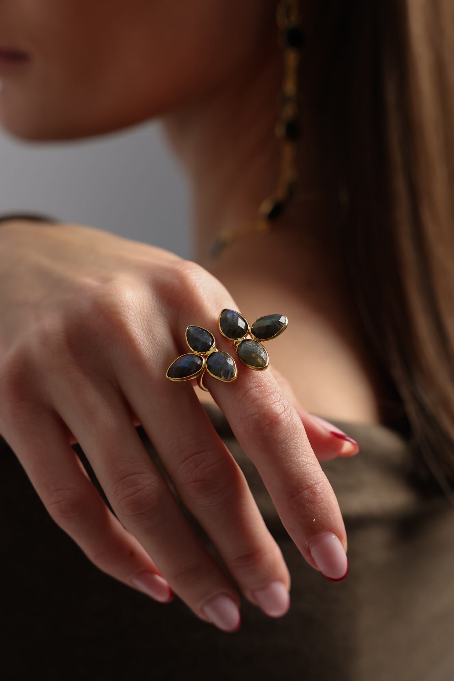 ANILLO FLOR VERDE I The New Gallery