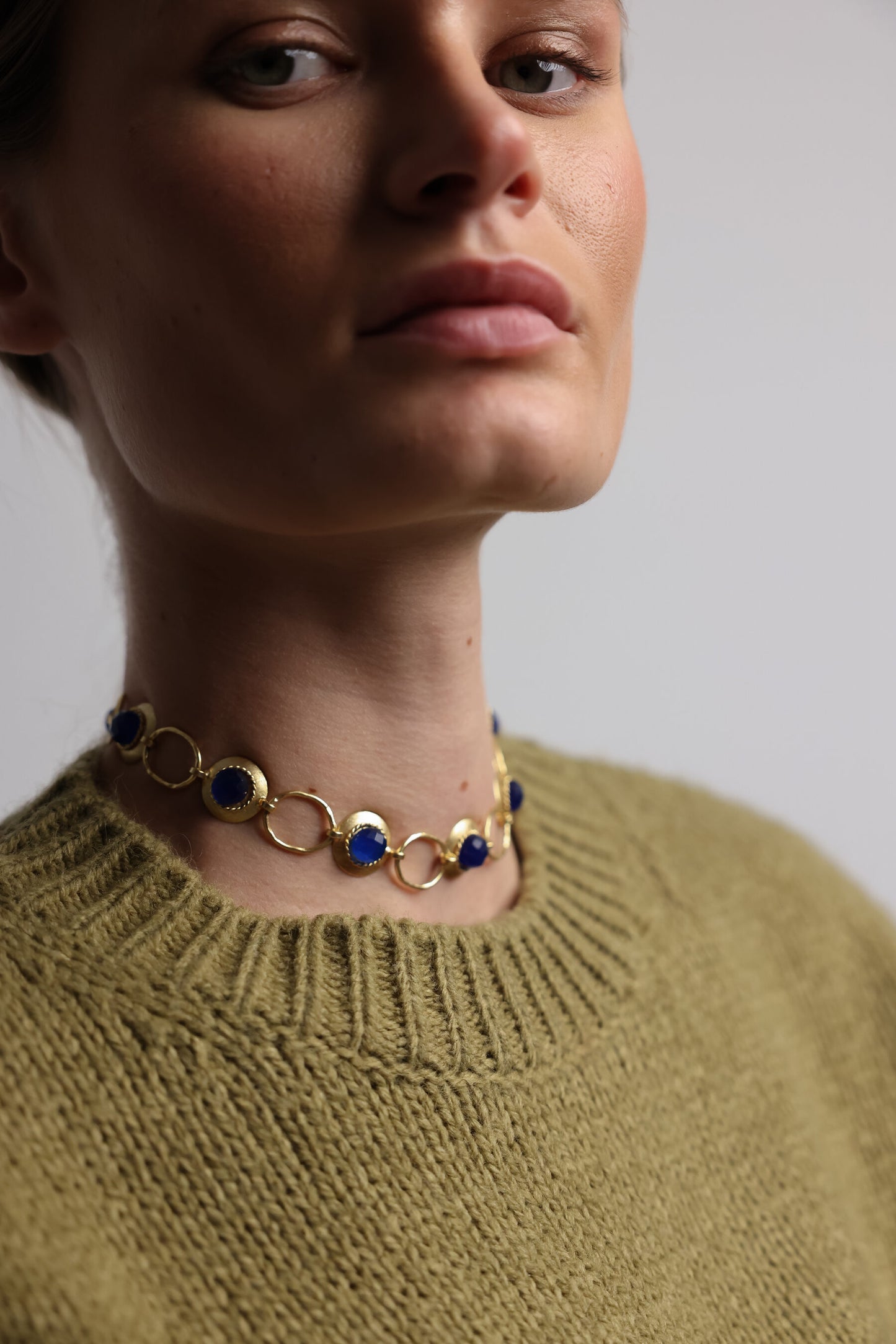 CHOKER APLIQUES AZUL I The New Gallery