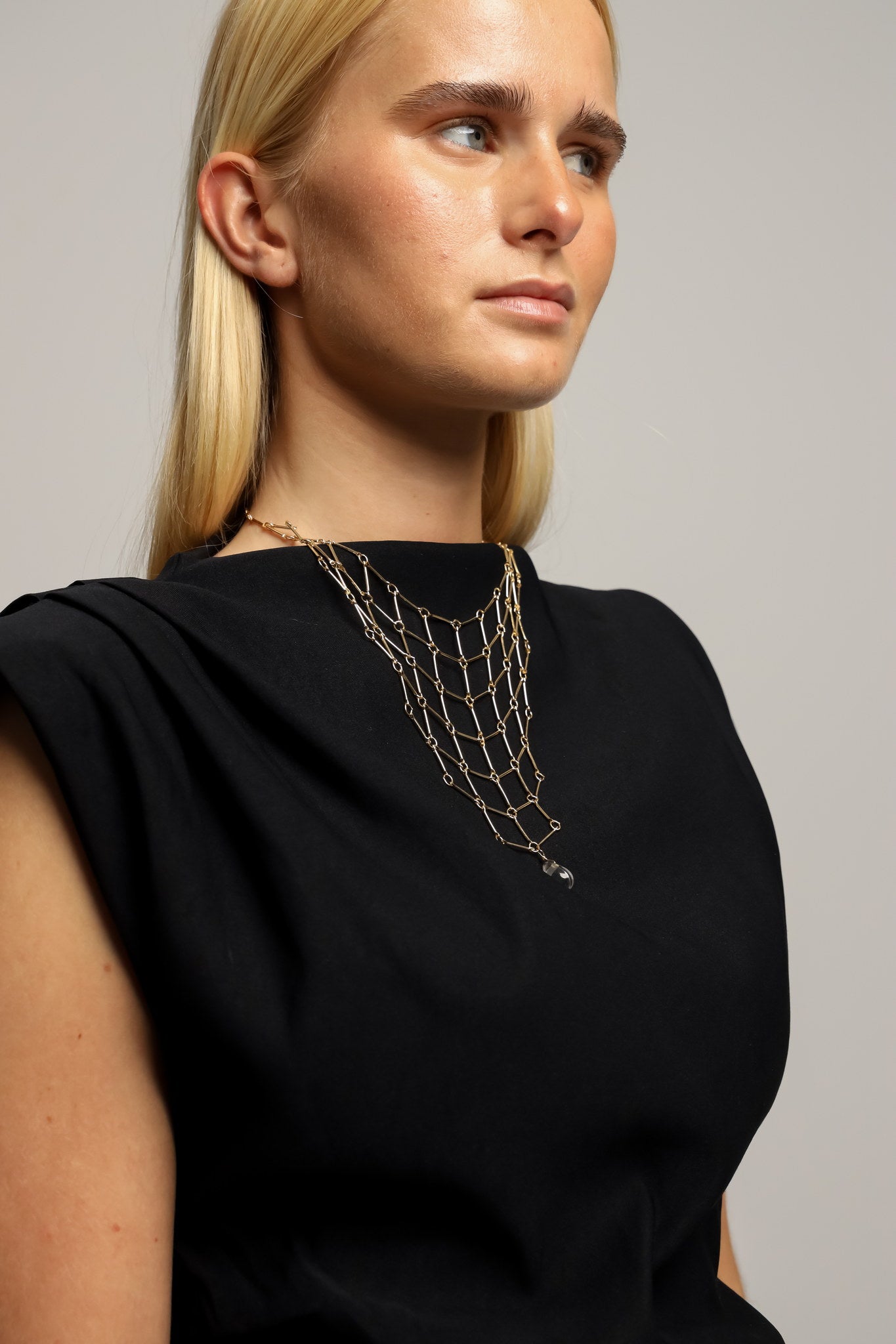 Collar Gota
