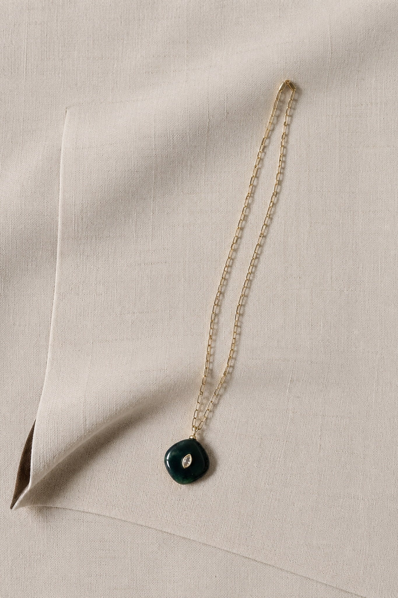 Collar Largo Piedra Verde